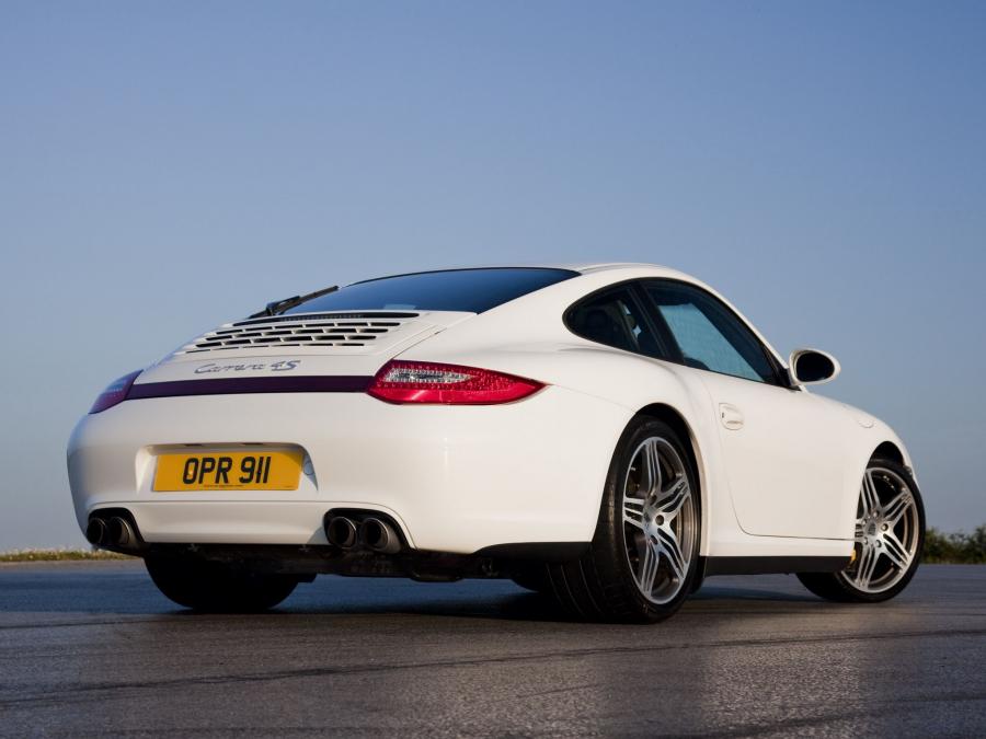  Porsche 911 Carrera 4S Coupe 2008 года  (UK) (фото 3 из 12)